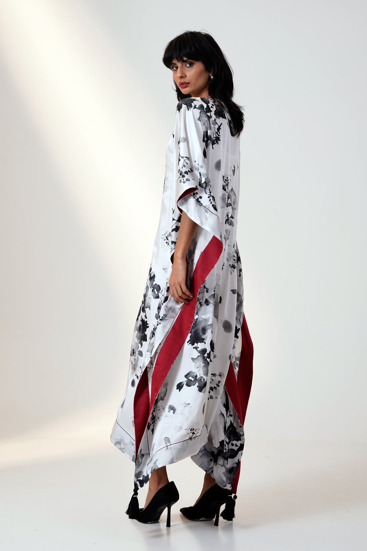 RUSTAQ - FLOWY KAFTAN SLIP