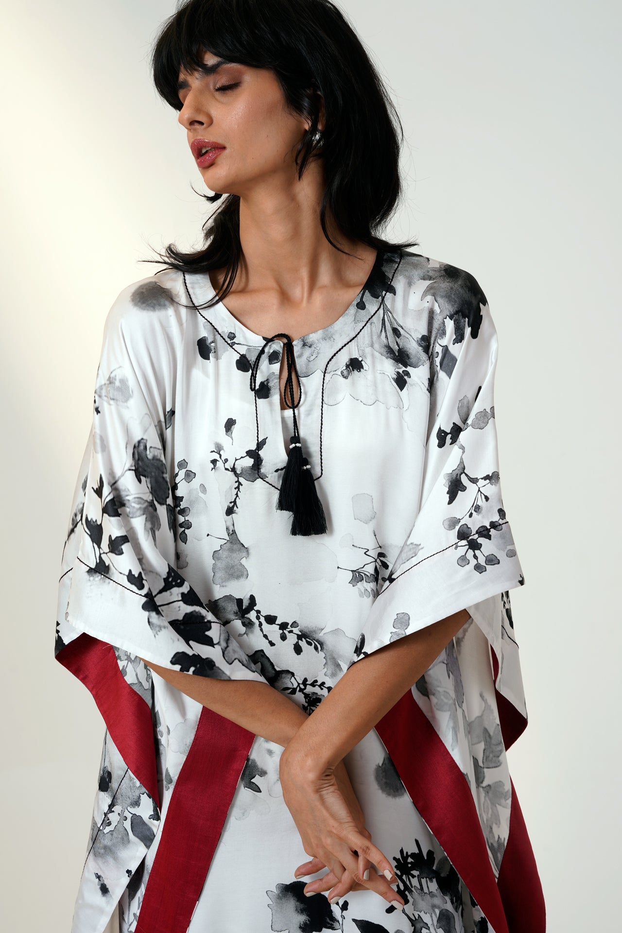 RUSTAQ - FLOWY KAFTAN SLIP