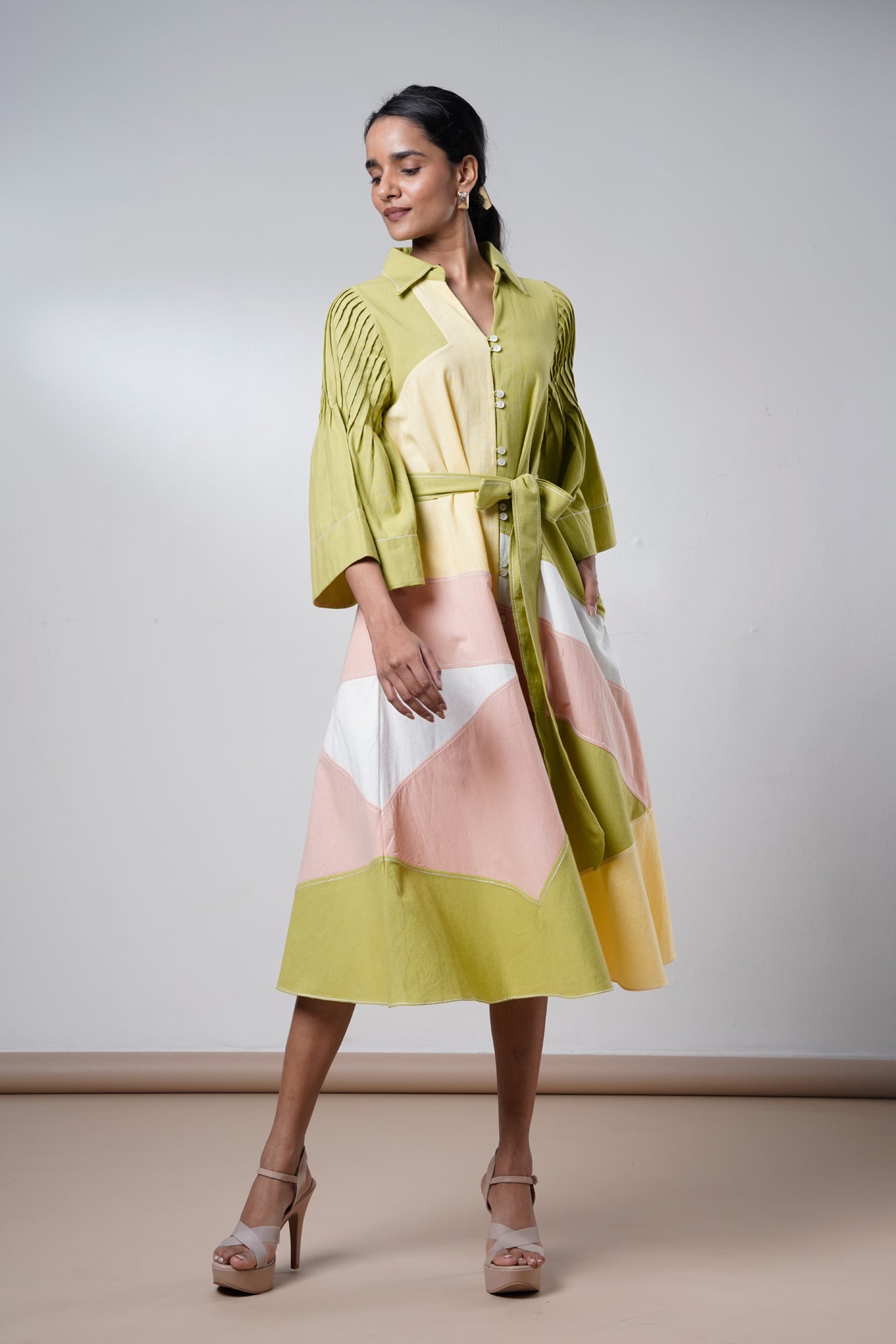Saylor – Wild Grove Midi Dress