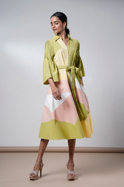 Saylor – Wild Grove Midi Dress