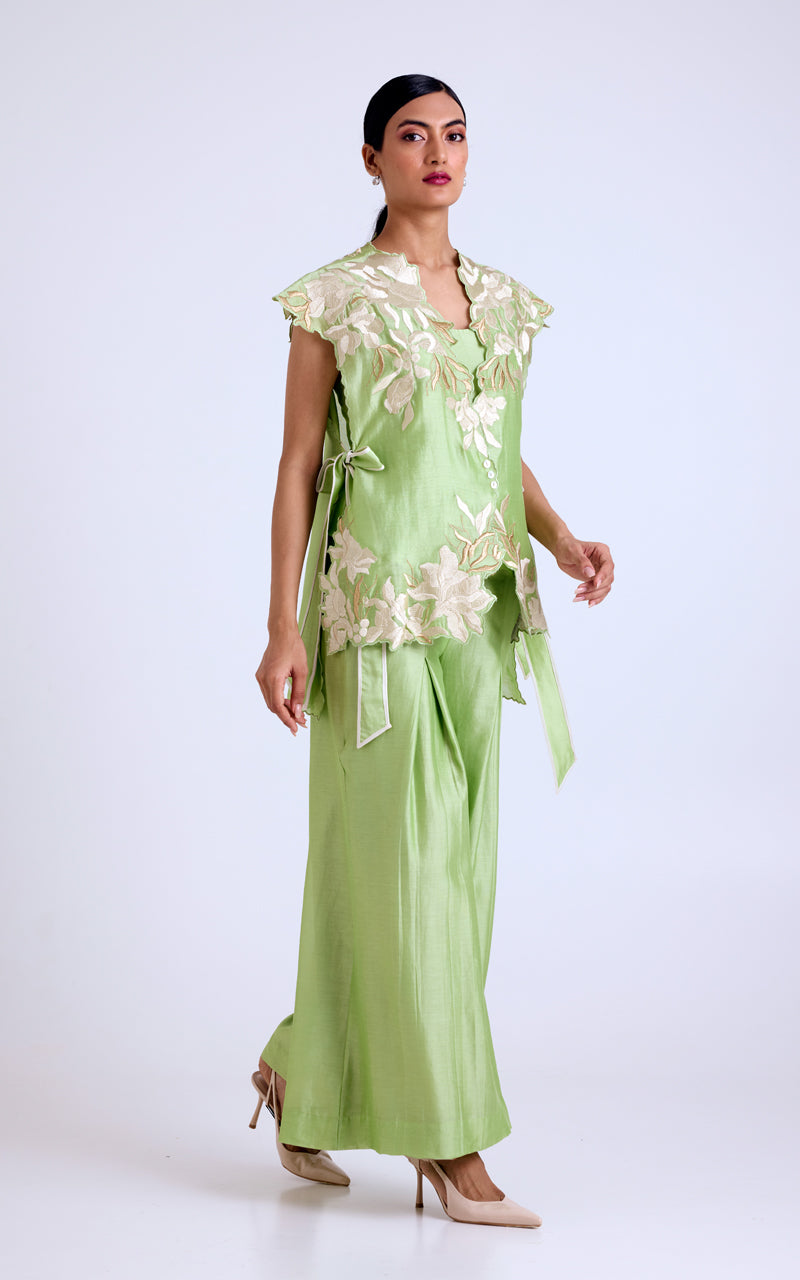 Lumi - Floating Cape with Inner & Pants